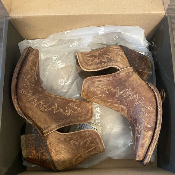 NWT! Ariat Dixon Brown Western Boots - Size 7.5 - Picture 8 of 10